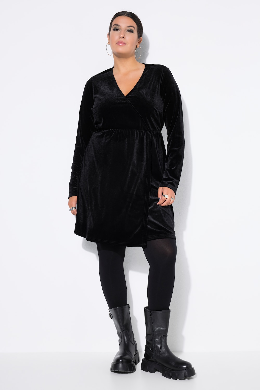 Große Größen Samtkleid, Damen, schwarz, Größe: 50/52, Polyester, Studio Untold