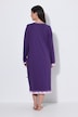 Chemise de nuit oversized, avec dentelle. Col rond et manches longues.