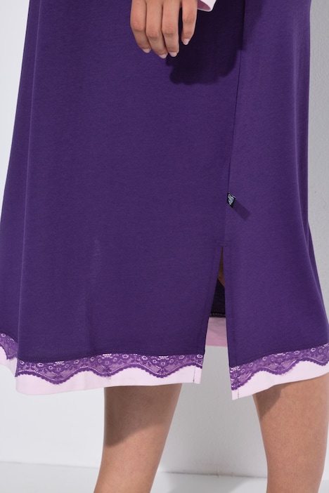 Chemise de nuit oversized, avec dentelle. Col rond et manches longues.