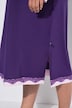 Chemise de nuit oversized, avec dentelle. Col rond et manches longues.