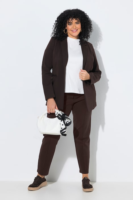 Blazer en jersey stretch, point de Rome. Col à revers, coupe évasée