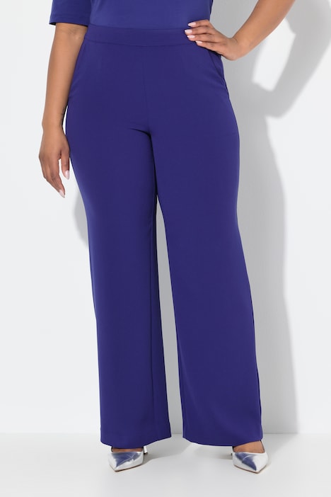 Pantalon de tailleur à jambe droite et large. Taille élastique