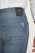Jean Lightweight 5 poches, coupe Regular Fit et ventre confort - jusqu'au 38/74