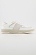 Lær-sneaker, sporty huller, bredde H