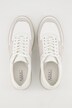 Lær-sneaker, sporty huller, bredde H