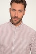 Chemise en tissu gaufré Seersucker. Petit col à pointes boutonnées. Coupe Modern Fit.