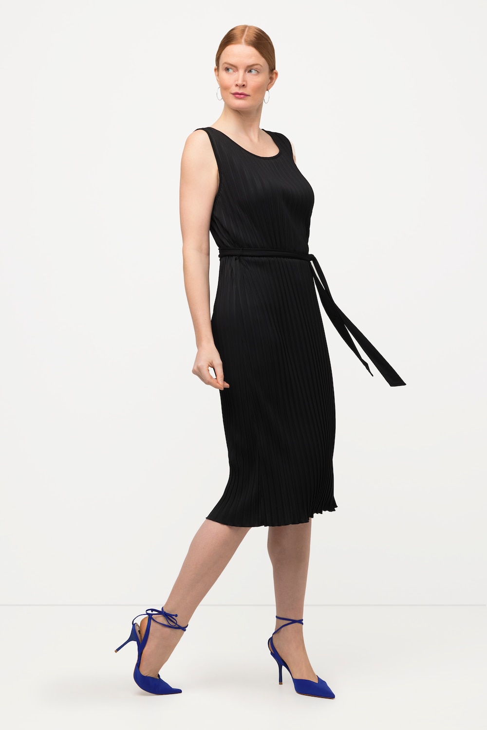 Große Größen Plissee-Kleid, Damen, schwarz, Größe: 46/48, Polyester, Ulla Popken