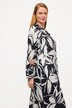 Sukienka, czarno-białe kwiaty, linia litery A, dekolt w szpic, długi rękaw