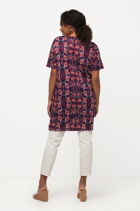 Lång topp, klassisk modell, fyrkantig halsringning, halvlång ärm