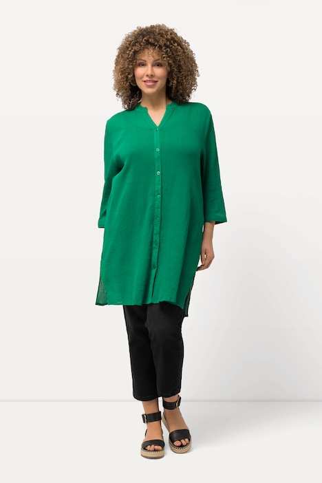 Blusa lunga in crêpe con collo alto, scollo a V e maniche a 3/4