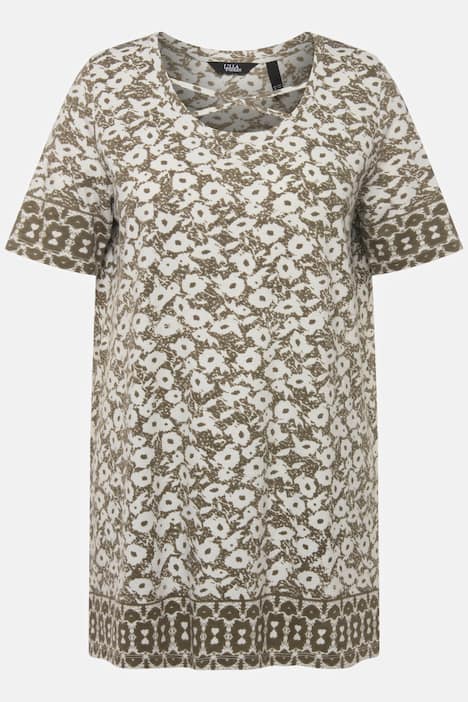 T-shirt, wzór, krój trapezowy, okrągły dekolt, ozdobne tasiemki, rękaw 1/2