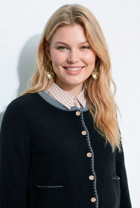 Strickjacke, Hirsch-Stickerei, Trachtenknöpfe, Stehkragen