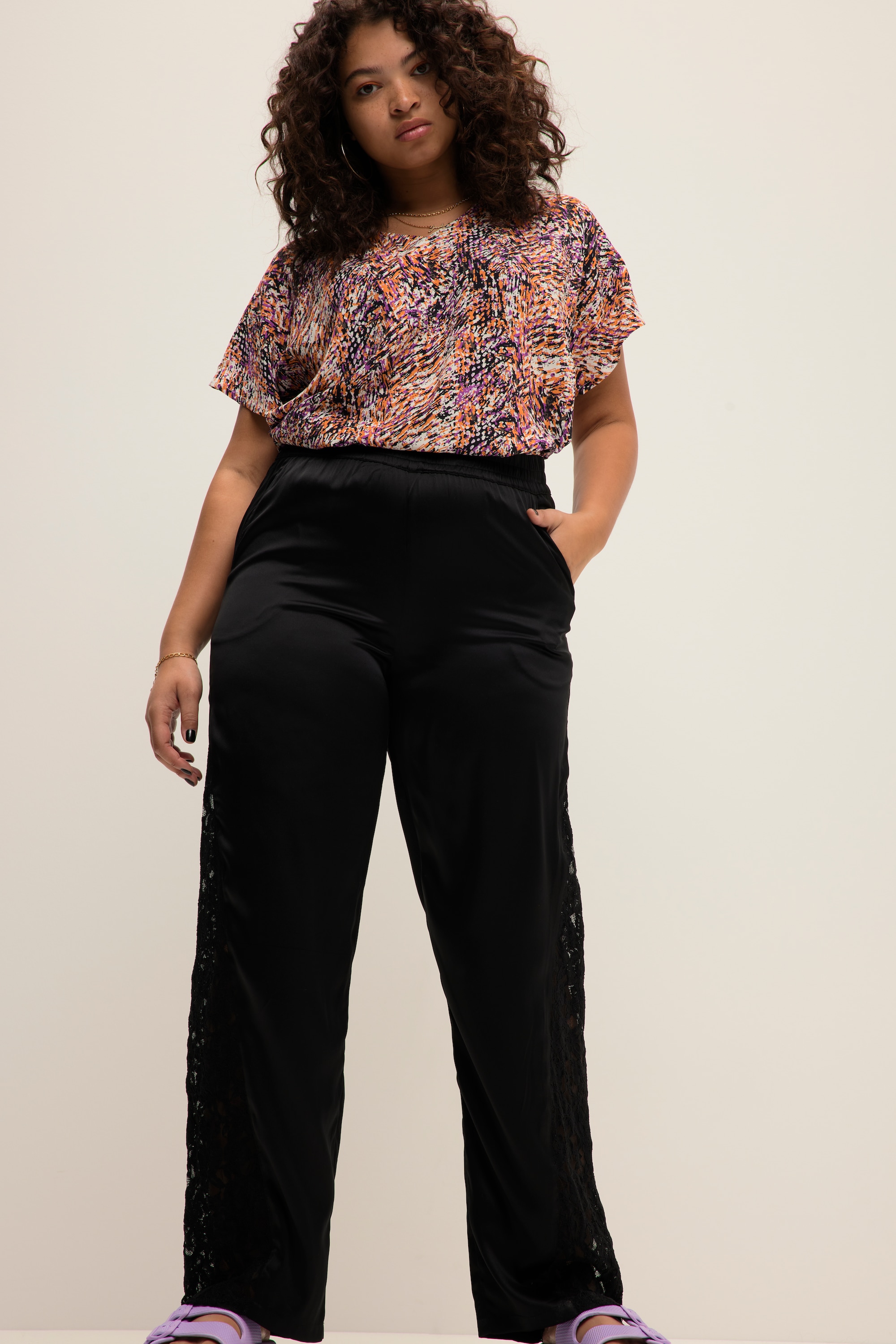 Studio Untold Damen große Größen Hose weites Bein Spitzen Einsätze
