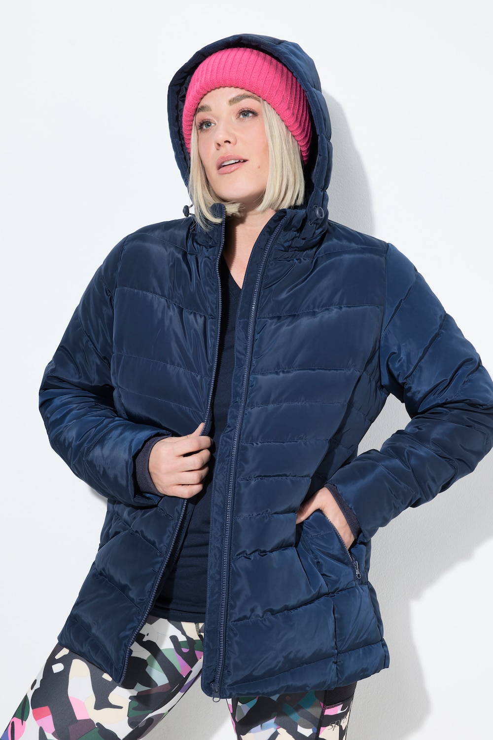 HYPRAR Steppjacke, Kapuze, wasserabweisend
