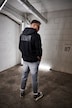 Veste en molleton STHUGE. Capuche en tissu, manches longues et imprimé dans le dos - jusqu'au 8XL