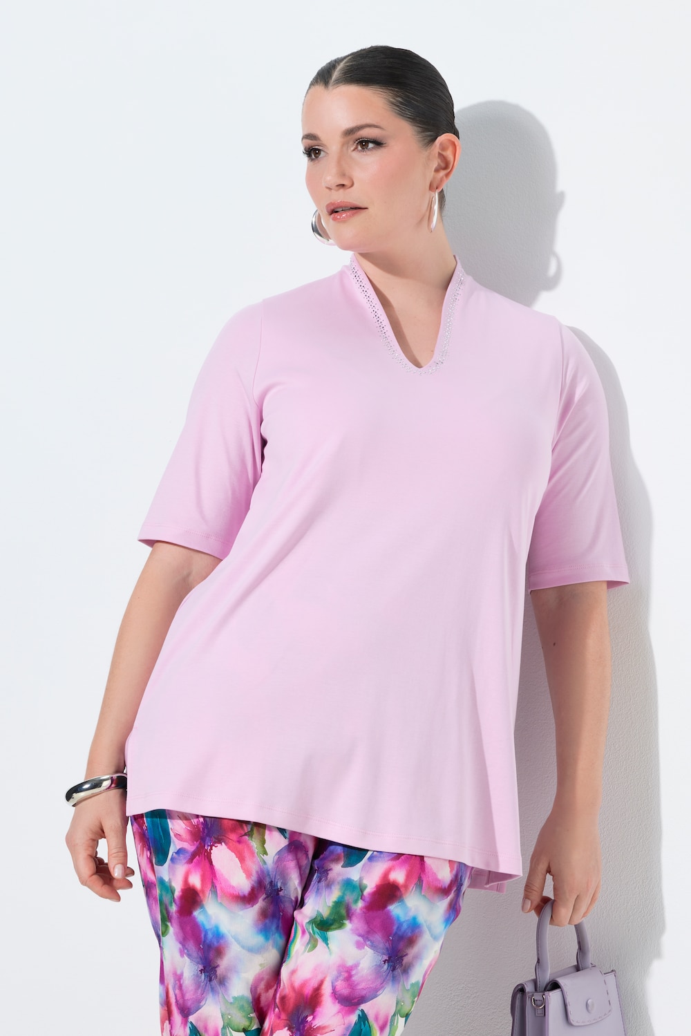 T-shirt, gobletkraag, V-hals, halve mouwen