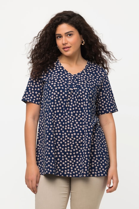 Short Sleeve V-Neck Star Print Tee | T-Shirts | Knit Tops & Tees
