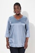 Skjortebluse af satin, kasseformet, med V-udskæring og 3/4-ærmer