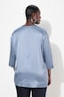 Skjortebluse af satin, kasseformet, med V-udskæring og 3/4-ærmer