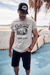 Bermuda en jean 5 poches, coupe confortable et taille élastique. Jusqu'à la taille 70.