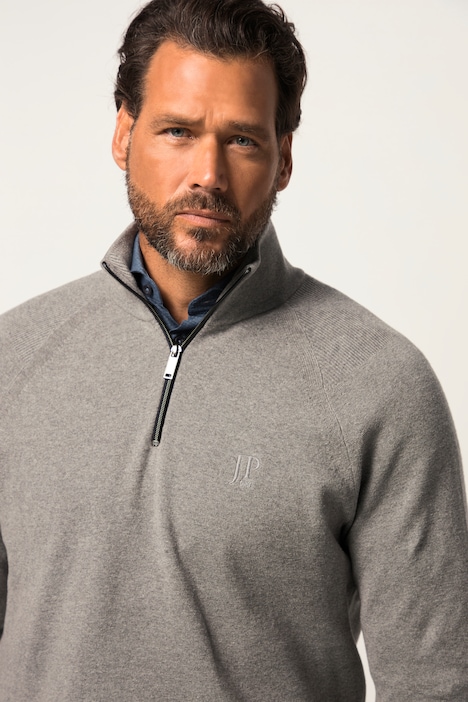 Knitted half-zip, half-zip collar, Raglan sleeves