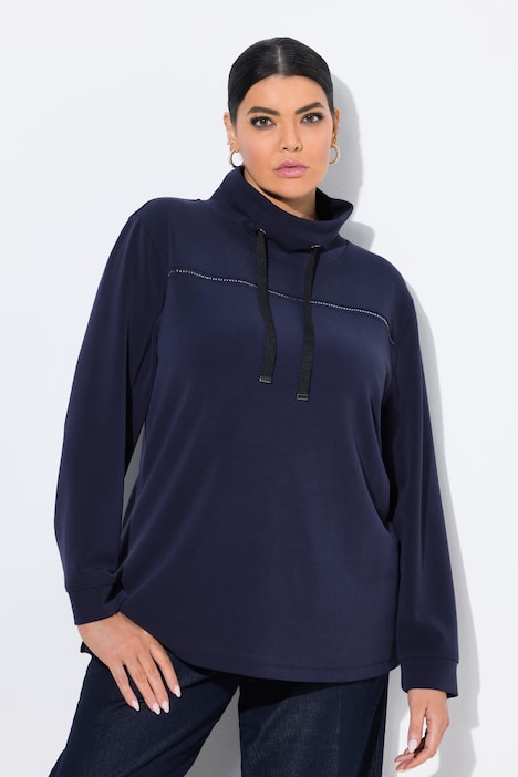 Sweat-shirt avec pierres fantaisie, collection Classic. Col montant et manches 3/4.