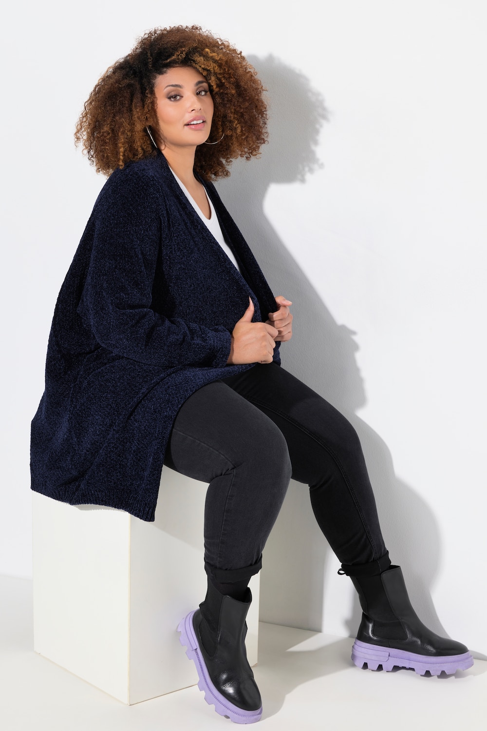 Chenille-Strickjacke, Oversized, V-Ausschnitt, offene Form