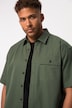 Chemise STHUGE à manches courtes et col kent. Coupe « flottante », jusqu'au 8XL.