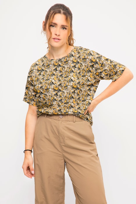 T-shirt, oversized, minimal leo, ronde hals, halve mouwen