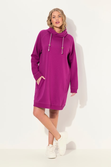 Robe en molleton avec poches, col montant et manches longues