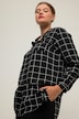 Skjorta, lång modell med rutmönster, krage och lång ärm
