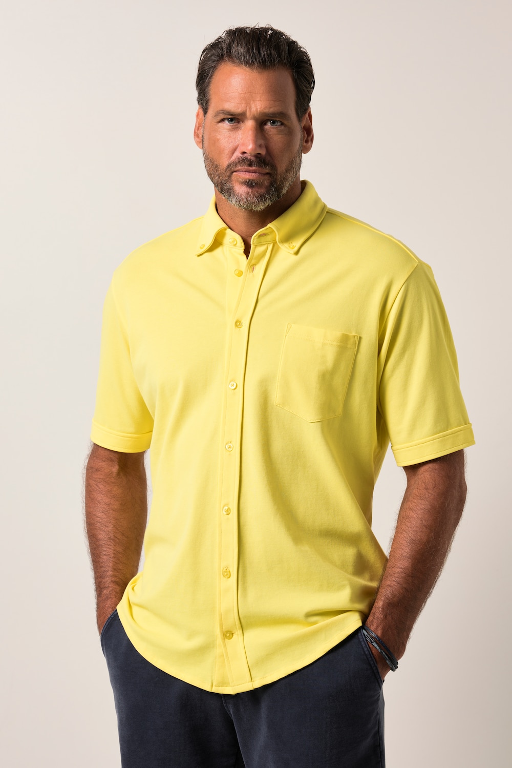 Overhemd van piqué, FLEXNAMIC®, korte mouwen, buttondown-kraag, moderne pasvorm, tot 8XL