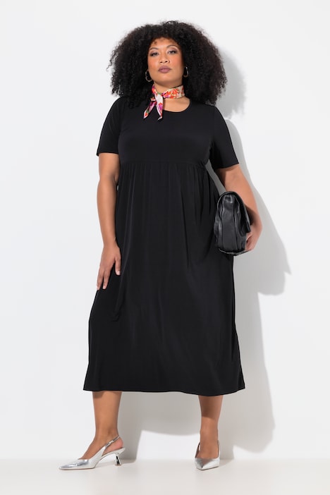 Matte Jersey Short Sleeve Empire Pocket Dress