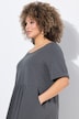 Vestido midi de jersey, forma en A, cuello redondo, media manga