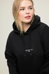 Hoodie, oversized, broderet statement, hætte, lange ærmer