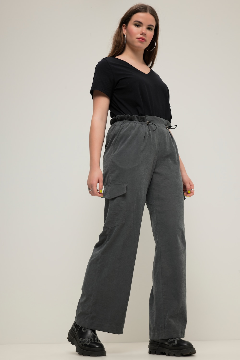 grandes tailles pantalon cargo à coupe large et droite, femmes, vert, taille: 56/58, polyester/fibres synthétiques, studio untold