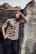Chemise en jersey à manches courtes et col à pointes boutonnées. Coupe Modern Fit - jusqu'au 8 XL