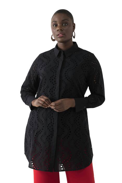 Dlouhá halenka, děrovaná výšivka, límeček, dlouhé rukávy