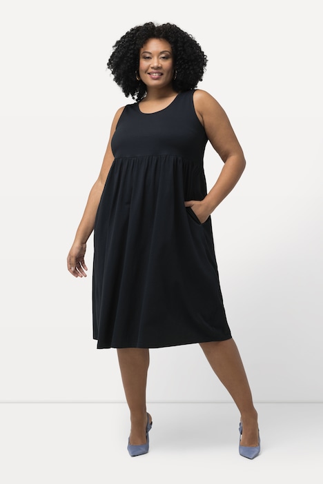 Round Neck Short Empire Knit Dress