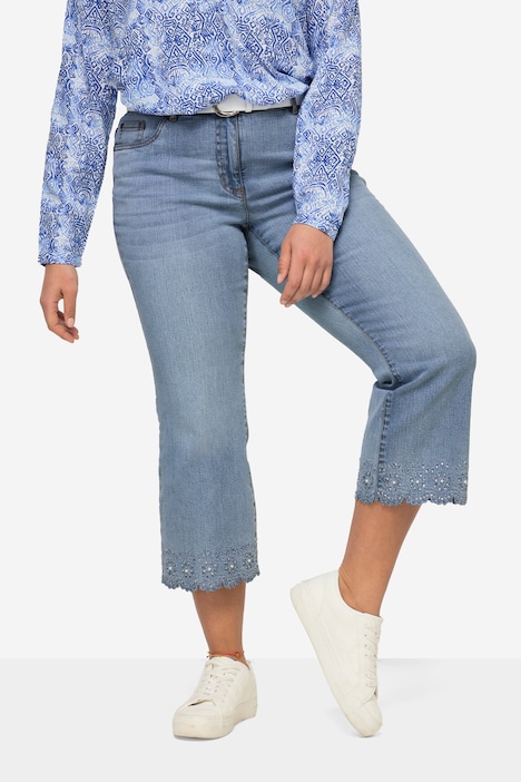 7/8-jeans, flared fit, ogenborduursel, sierkraaltjes aan de uitlopende zoom, 5-pocket