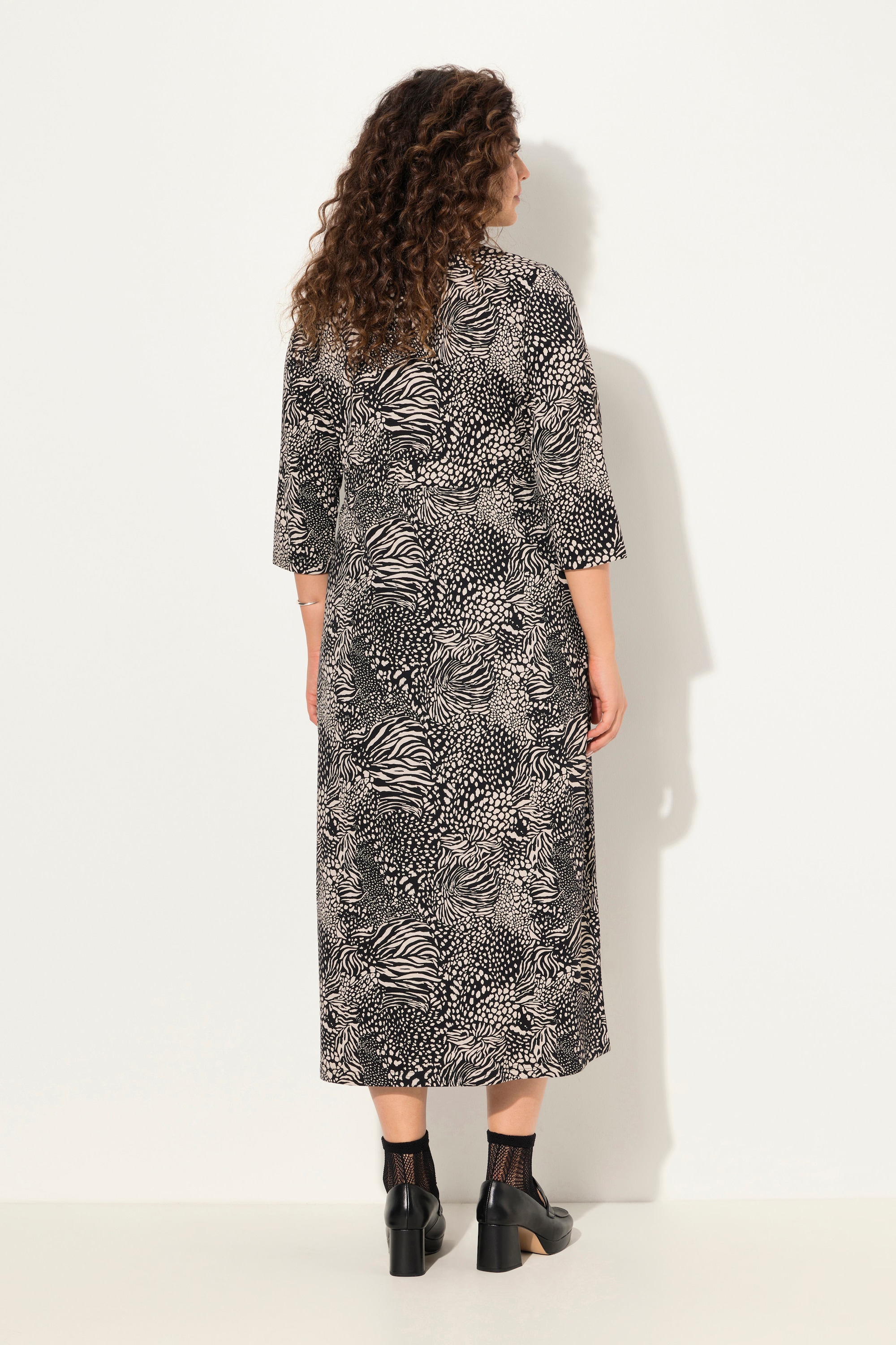 Ulla Popken Damen große Größen Jersey Maxikleid Animal A Linie V Ausschnitt