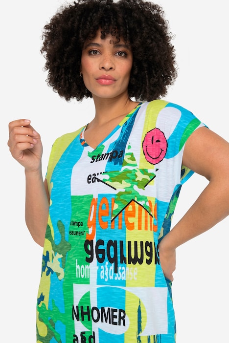 Long Oversized V-Neck All-Over Print Shirt