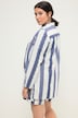 Skjortebluse med wide shape, striber og bryslommer, lange ærmer