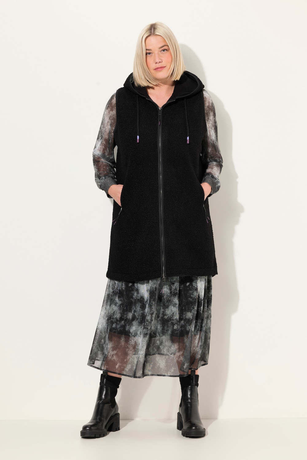 Thumbnail - Große Größen Teddy-Longweste, Damen, schwarz, Größe: 54/56, Polyester, Ulla Popken