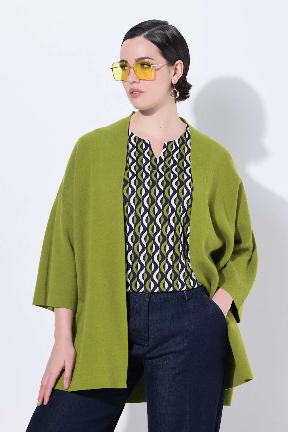 Strickjacke, oversized, offene Form, Schalkragen, Halbarm