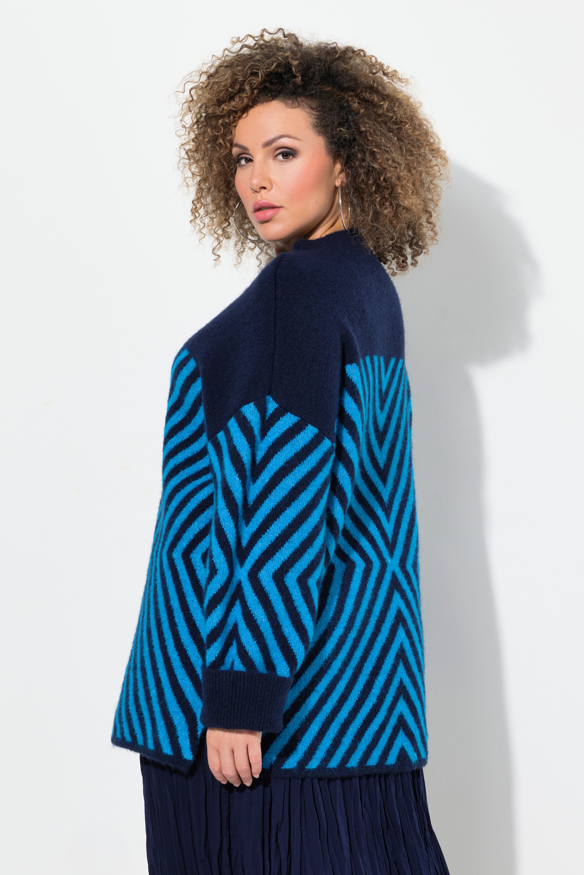 Ulla Popken Damen große Größen Pullover grafisches Muster Stehkragen