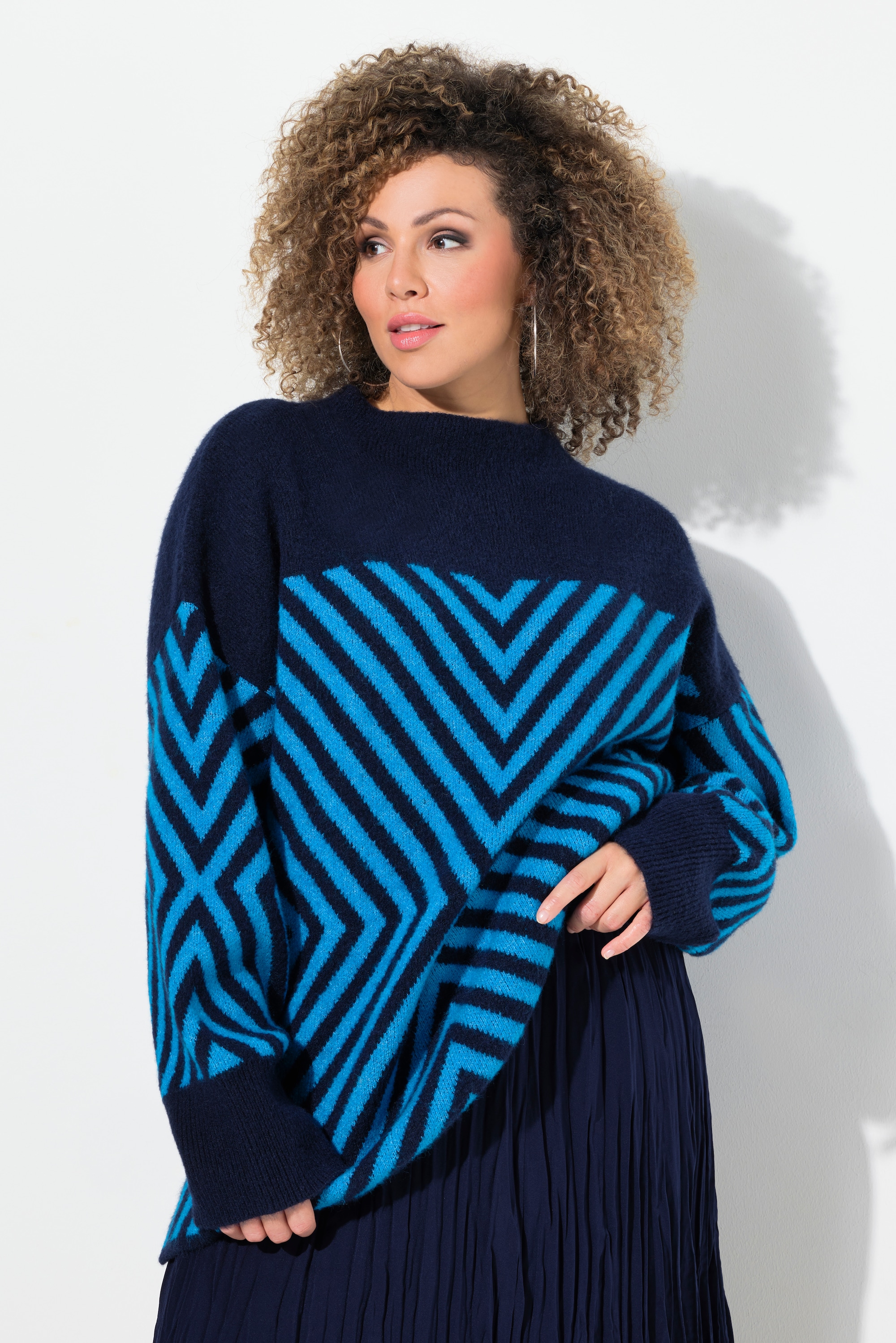 Ulla Popken Damen große Größen Pullover grafisches Muster Stehkragen