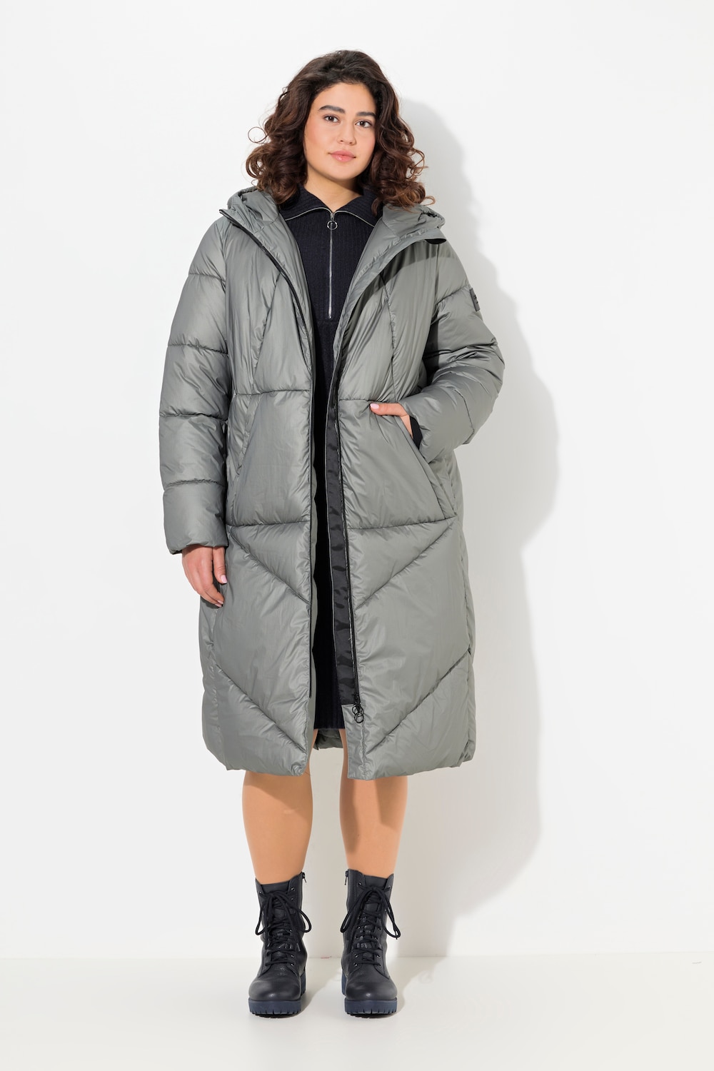 Große Größen Steppmantel, Damen, grau, Größe: 46/48, Polyester/Synthetische Fasern, Ulla Popken