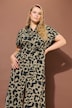 Maxikleid, oversized, Leo-Print, Hemdkragen, Halbarm