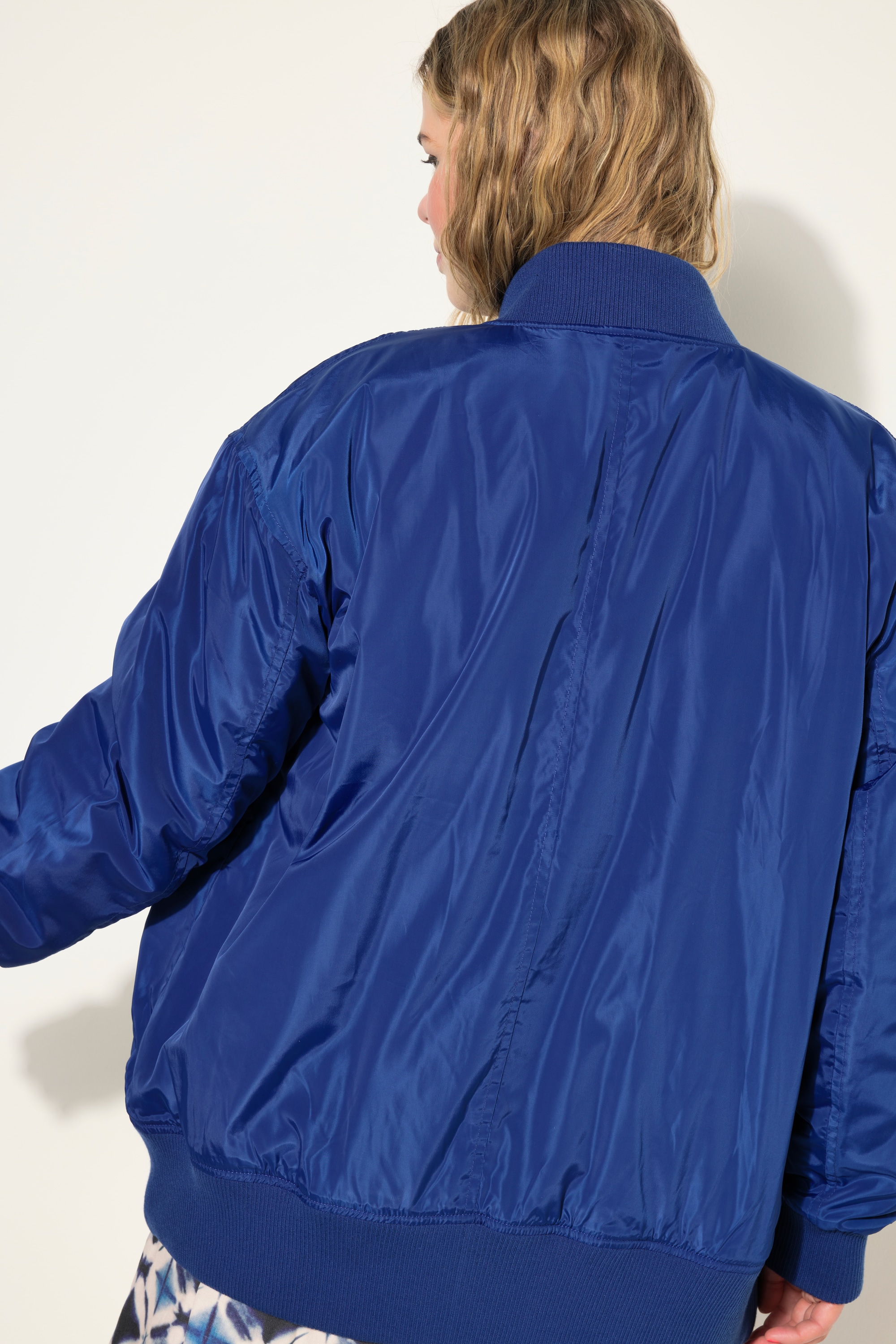 Studio Untold Damen große Größen Bomberjacke oversized Collegekragen